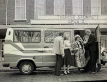 Personeel bij de Stadsschouwburg Velsen wagen 50-48